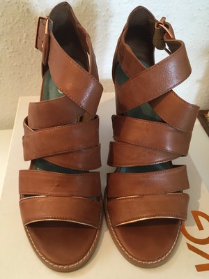 carvela tan sandals