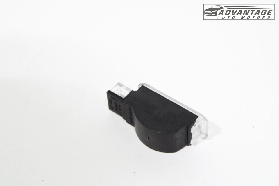 2005-18 AUDI A6 QUATTRO C7 ЛЕВАЯ ИЛИ ПРАВАЯ СТОРОНА ЛЮБЕЗНОСТЬ ЛАМПА 4B0947415A OEM - Изображение 3 из 4