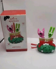 2013 Hallmark Keepsake Magic Sound (Works)Ornament Kissy Kissy! Hoops & Yoyo New