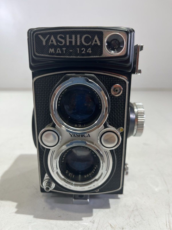 Parts or Not Working Vintage Yashica MAT-124 Copal-SV Camera