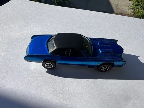Hot Wheels Redline 1968 Custom Eldorado Blue