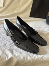 Vaneli Women's Black Leather Heels Size 6