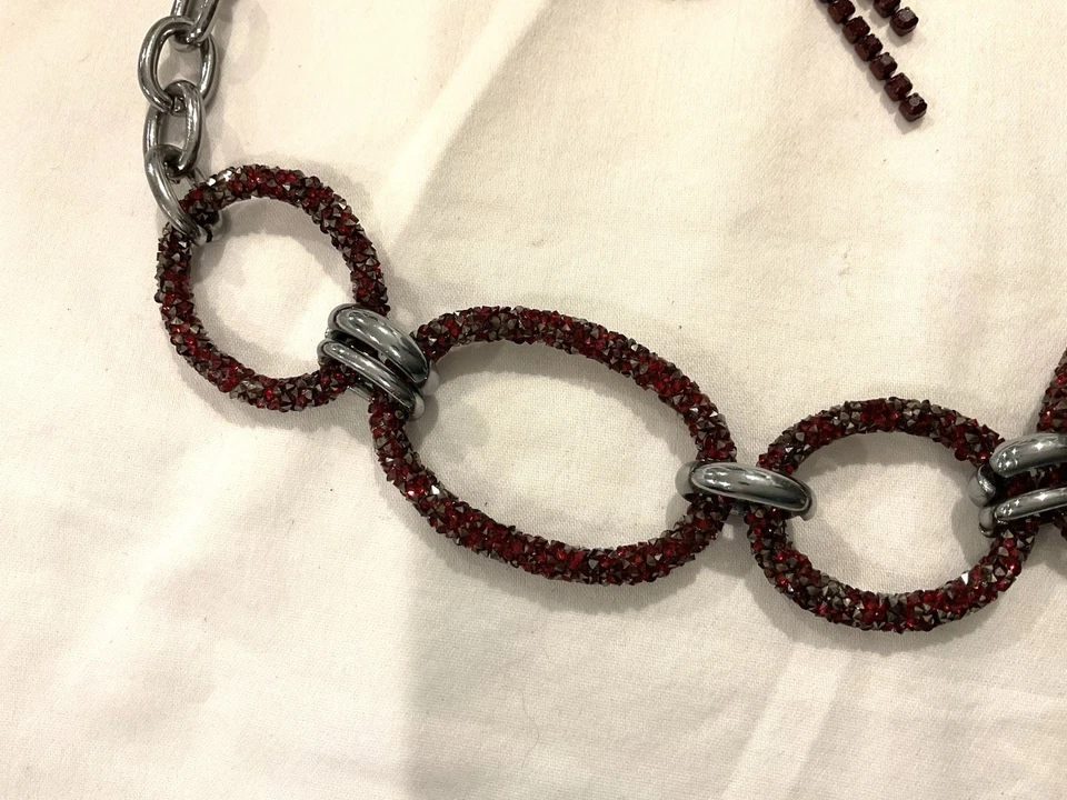 Set 2 Vera Wang Red Necklace Rhinestone Ruby Chain Choker Bow Statement Black - Image 3 of 4