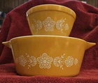 Pyrex Butterfly Gold #475-B Round 2.5 qt Casserole Dish and Round 1.5 qrt Bowl