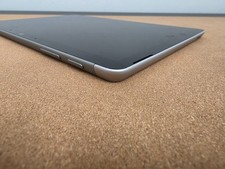 Microsoft Surface Go 2 m3-8100Y 8GB Ram 128GB SSD Win 11 Pro
