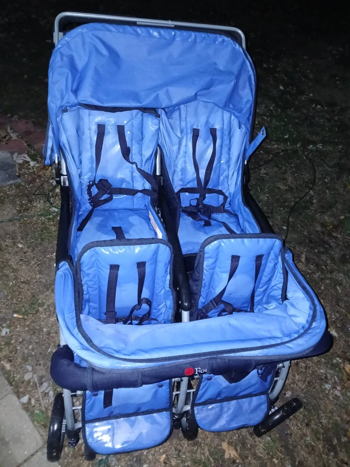 Cochecito plegable cuádruple Foto 2 de 4