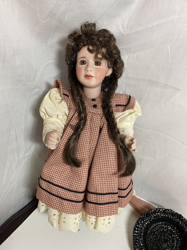 WENDY LAWTON 1988 Rebecca Of Sunnybrook Farms 13” Full Porcelain Doll  #43/250 ￼