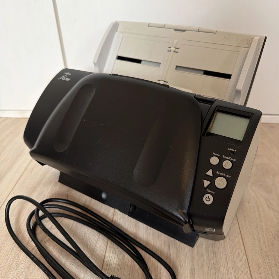 FUJITSU Dokumentenscanner fi-7160 guter gebr. Zustand, ohne Netzteil!