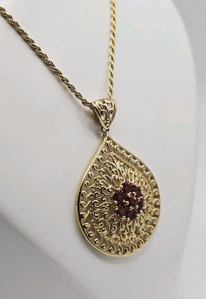 Collar colgante lágrima ornamentado granate vermeil plata esterlina Ross Simons 24" Foto 2 de 4