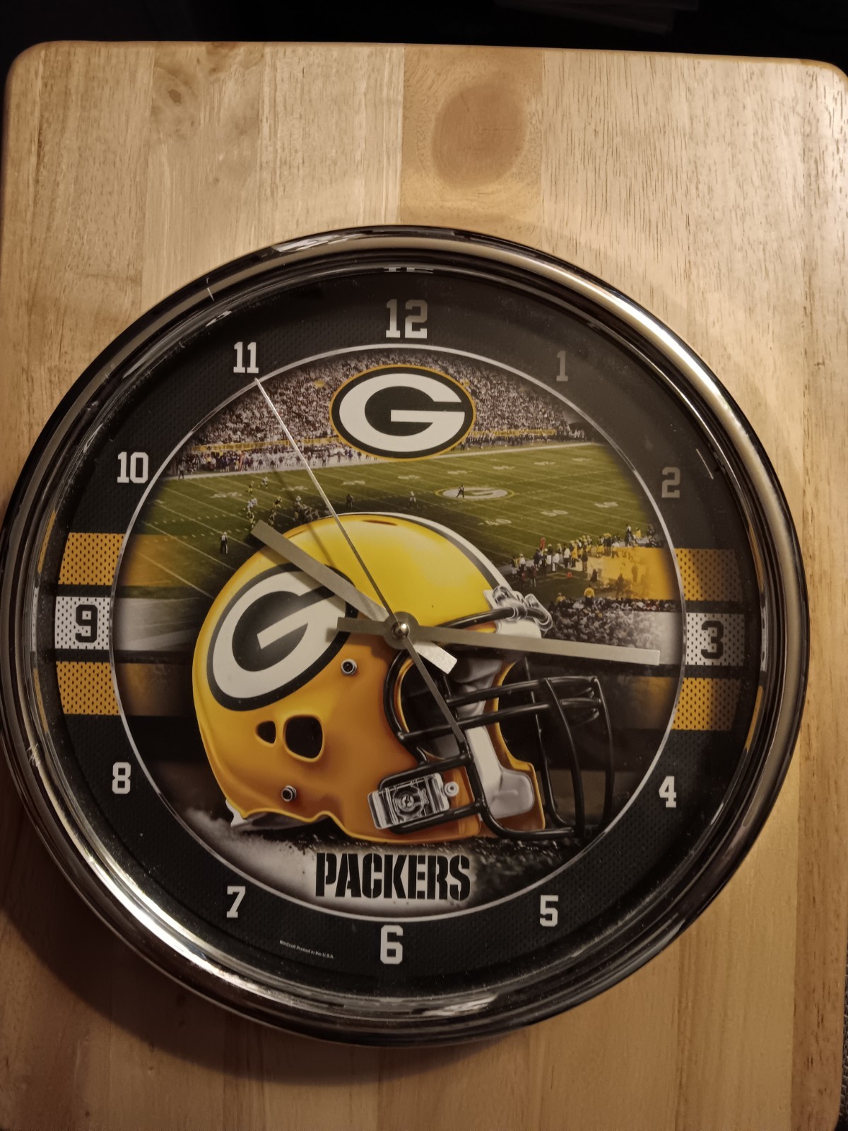 Brand New NFL GREEN BAY PACKERS 12" Round Chrome Wall Clock