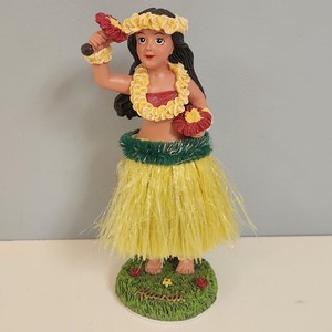 Hawaiian Hula Girl Dashboard Bobble Grass Skirt Hawaii Relaxing
