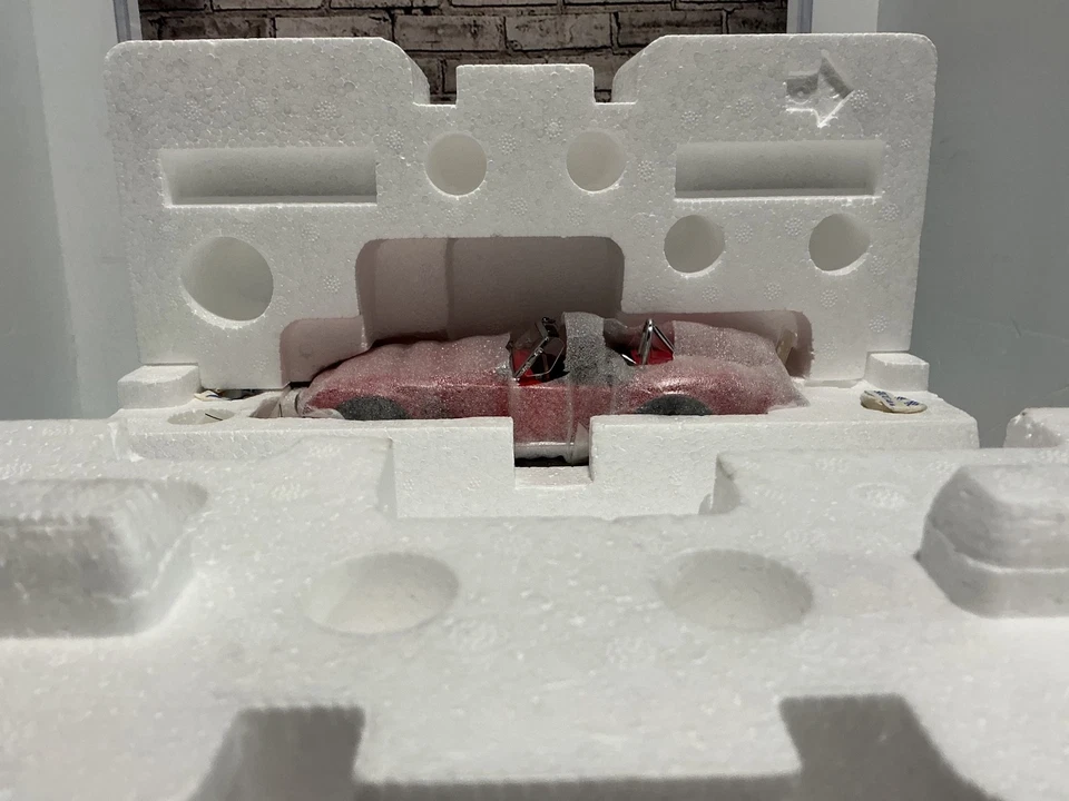 1/24 FRANKLIN MINT CARROL SHELBY’S COBRA 427 SC  B11C592 RED - Image 3 of 4