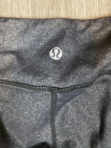 Lululemon Cropped Leggings Gym Pull On Grey Zip Calf Size 4 - Picture 3 of 5