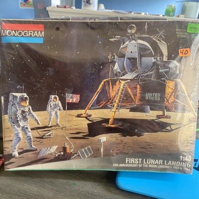 Monogram First Lunar Landing 25th Anniversary 1:48 Model Kit sealed box is damag