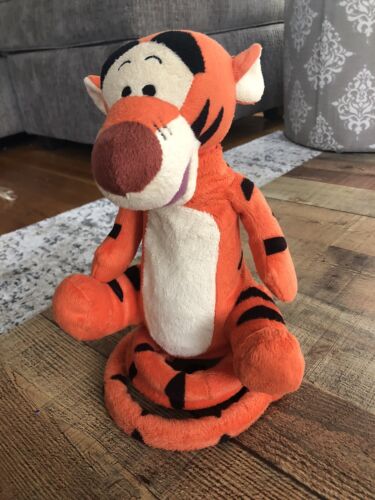 Disney Just Play  Bounce & Wiggle TIGGER  Singing Bouncing & Dancing Works Great - Picture 1 of 7