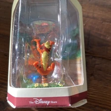 Disney Store Tiny Kingdom Winnie The Pooh Tigger Mini Figure