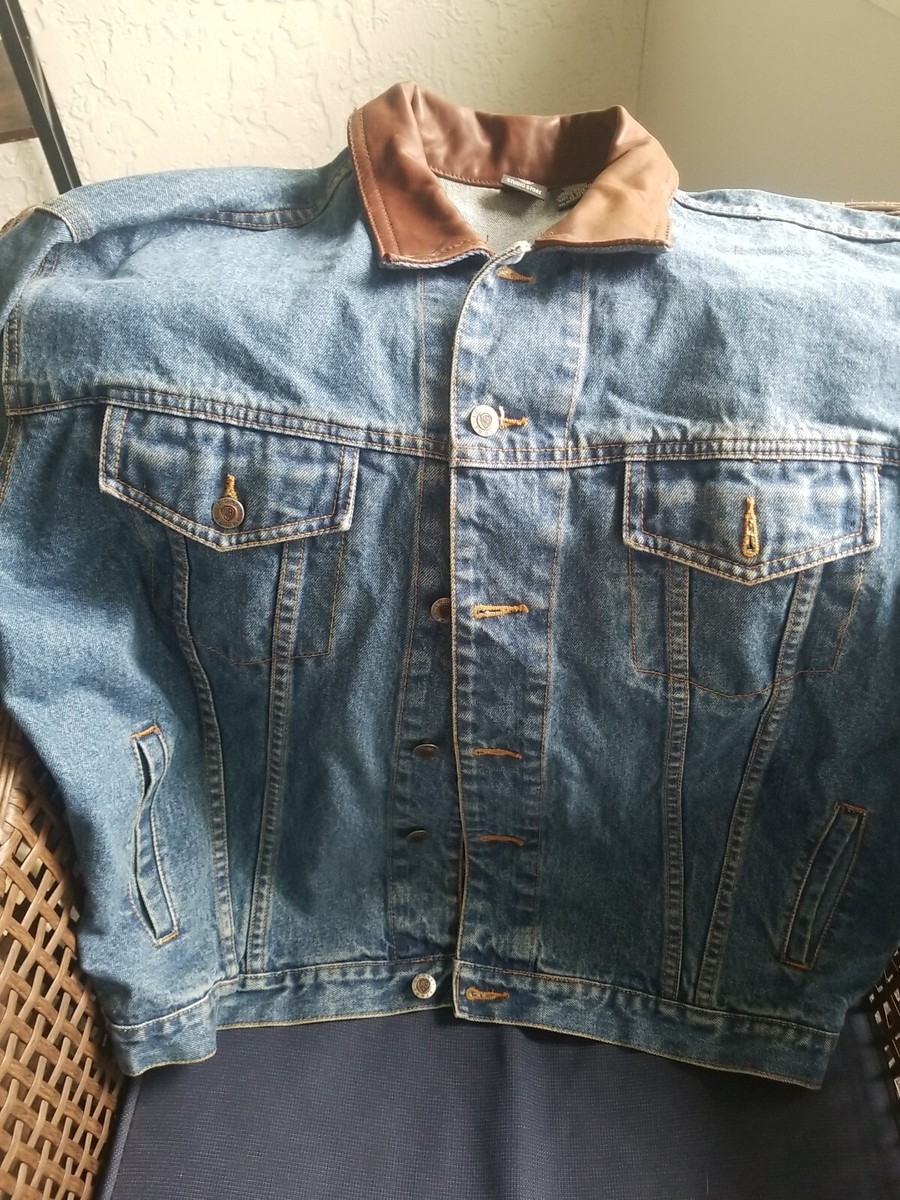 VINTAGE WARNER BROTHERS STUDIO STORE LEATHER DENIM JACKET VINTAGE WARNER BROTHERS STUDIO STORE LEATHER DENIM JACKET