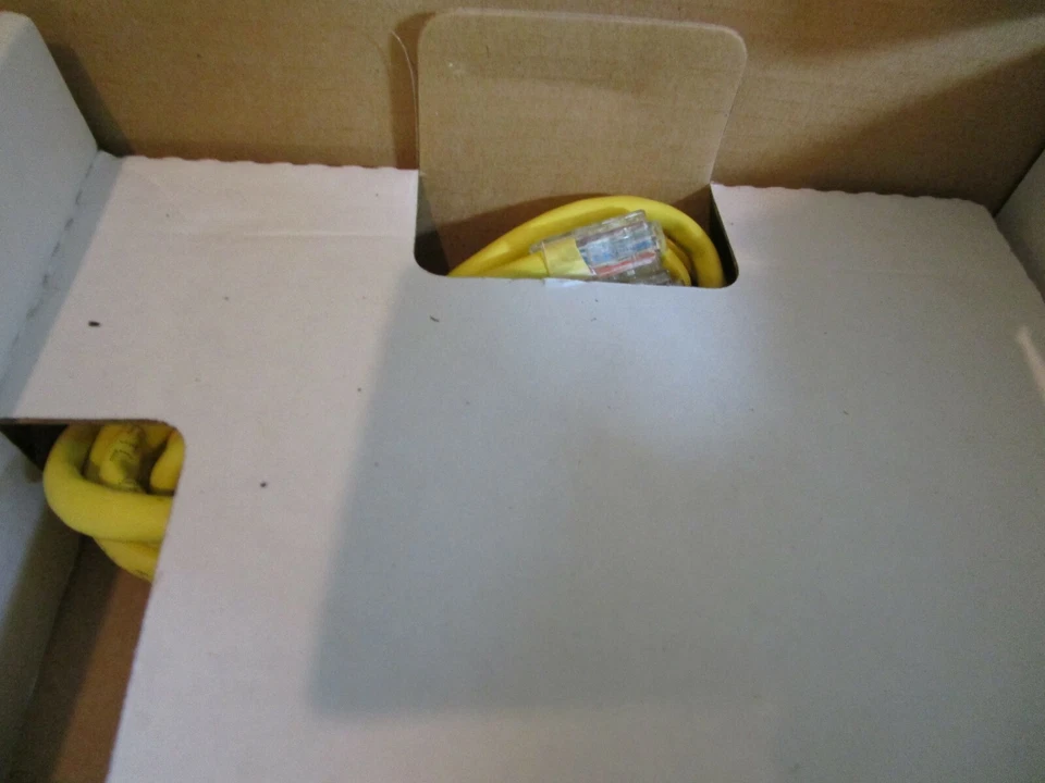 Netopia 3347-02-1006 54 Mbps 4-Port 10/100 Wireless G Router Brand New in Box - Image 4 of 4