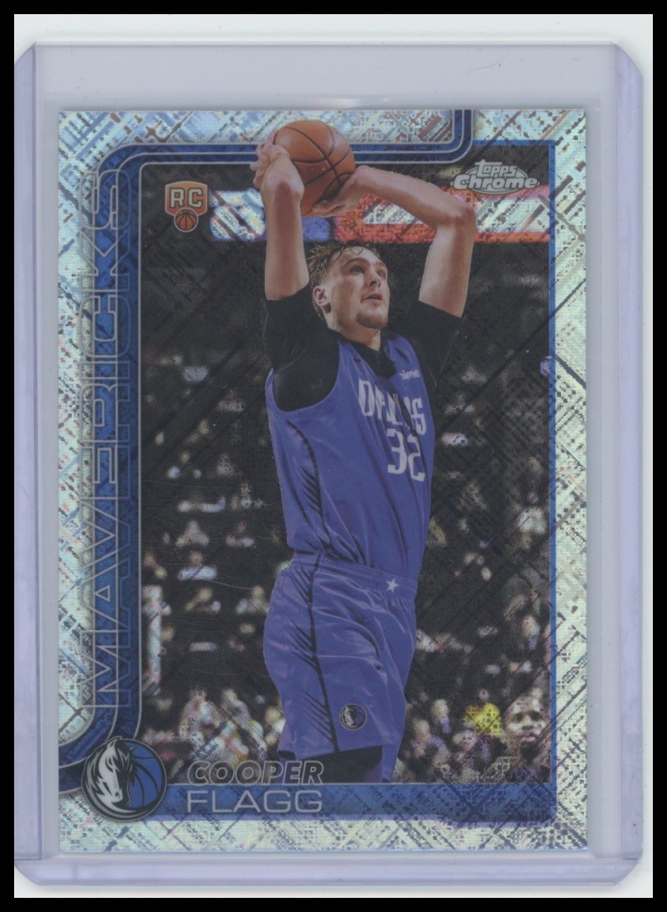 2025-26 Topps Chrome Cooper Flagg Skylight Rookie Refractor #251 Mavericks