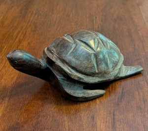 Vintage Solid Iron Wood Sea Turtle Sculpture Hand Carved 6" x 4" JN1