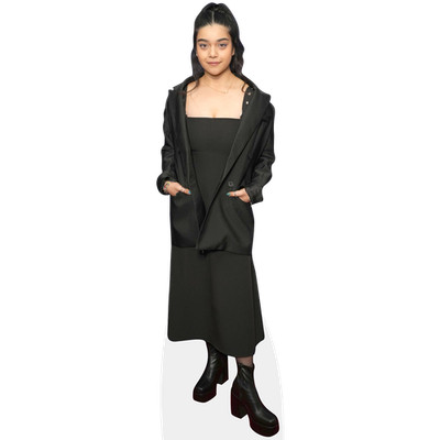 Iman Vellani (schwarzes Outfit) lebensgroßer Ausschnitt