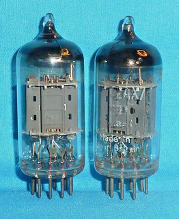 2 Mullard 12AX7 ECC83 Vintage Electronic Preamp Tubes