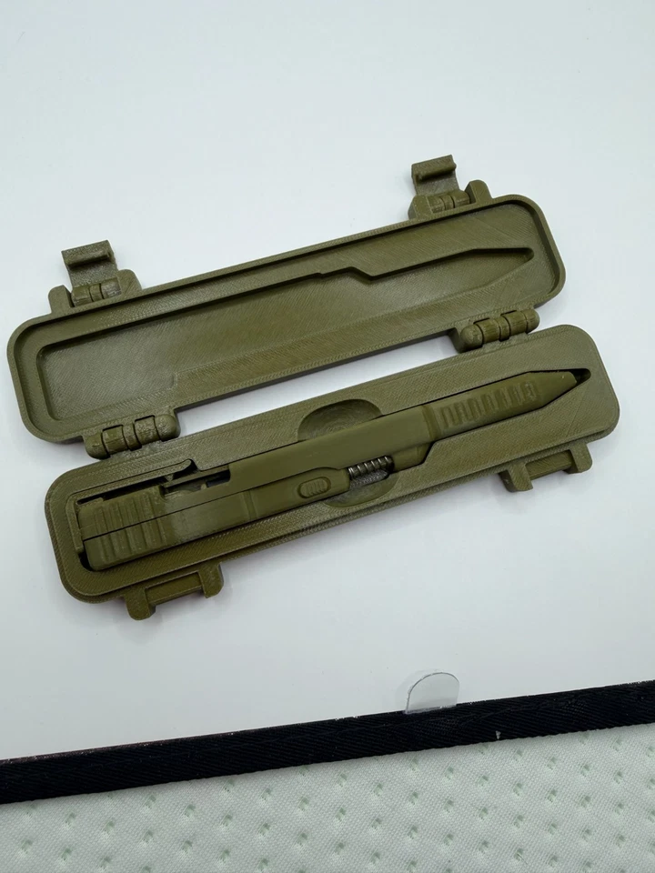 Bolígrafo estilo impreso en 3D con estuche a juego — Bolígrafo táctico de bolsillo - Verde militar Foto 3 de 4