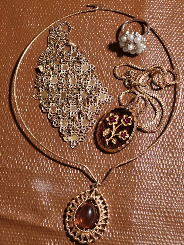 Vintage Sarah Coventry Costume Jewelry - Lot of 4