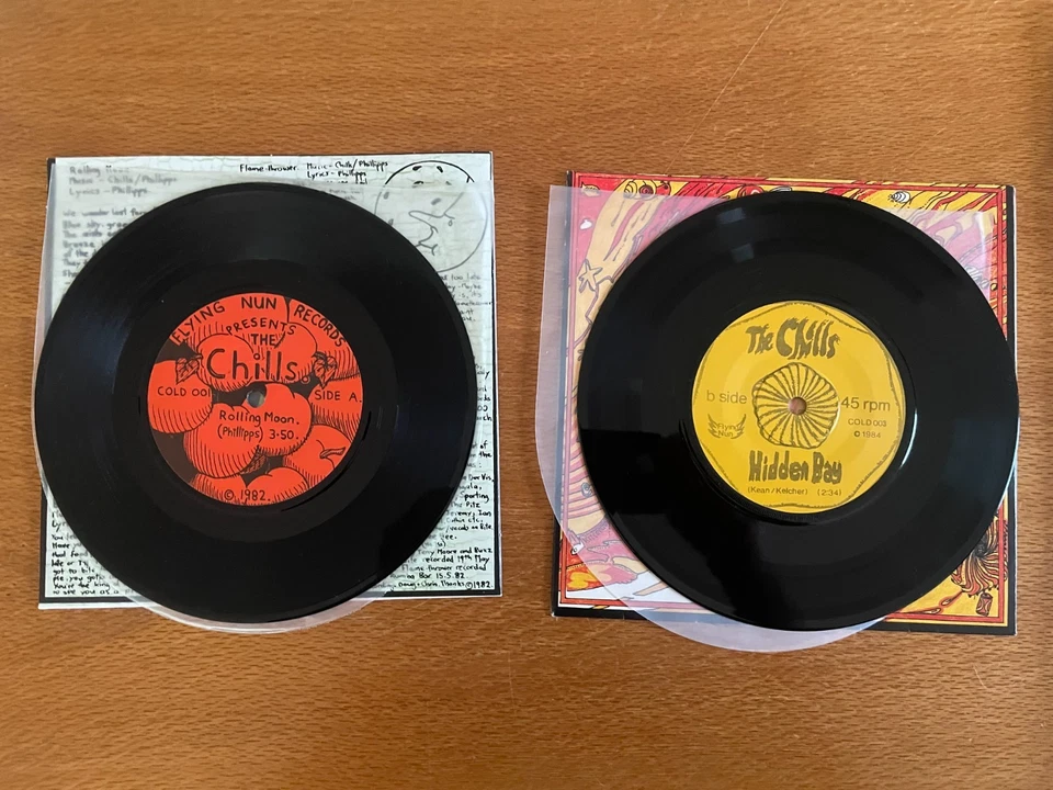 THE CHILLS MARTIN PHILLIPPS ROLLING MOON AND DOLEDRUMS. flying nun, the bats - Image 4 of 4