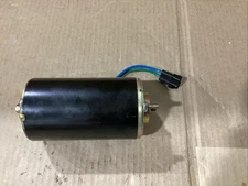 Johnson OMC stringer Stern Drive Tilt Motor 0382138 ( Open Box / Damaged )