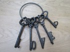 Cast iron old style SECRET GARDEN DECOR DECORATIVE ORNAMENTAL DOOR HANGING KEYS