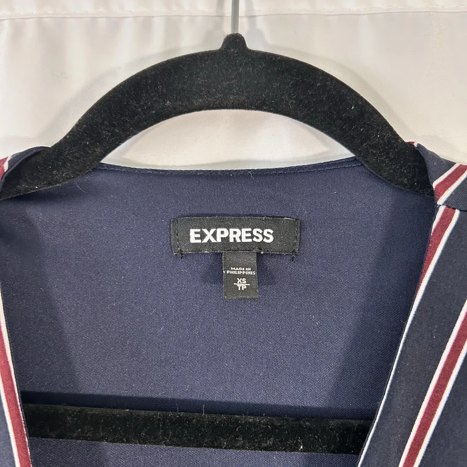 Женский комбинезон Express XS синий красный в полоску с поясом рукав 3/4 v-образным вырезом - Изображение 4 из 4