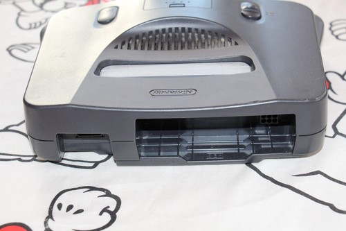 CONSOLA NINTENDO 64 N64 CON CABLES Y MANDO PAL EUR MUY BUEN ESTADO - 第 5/8 張圖片