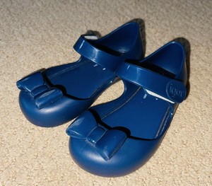 ugg yeah slippers yellow