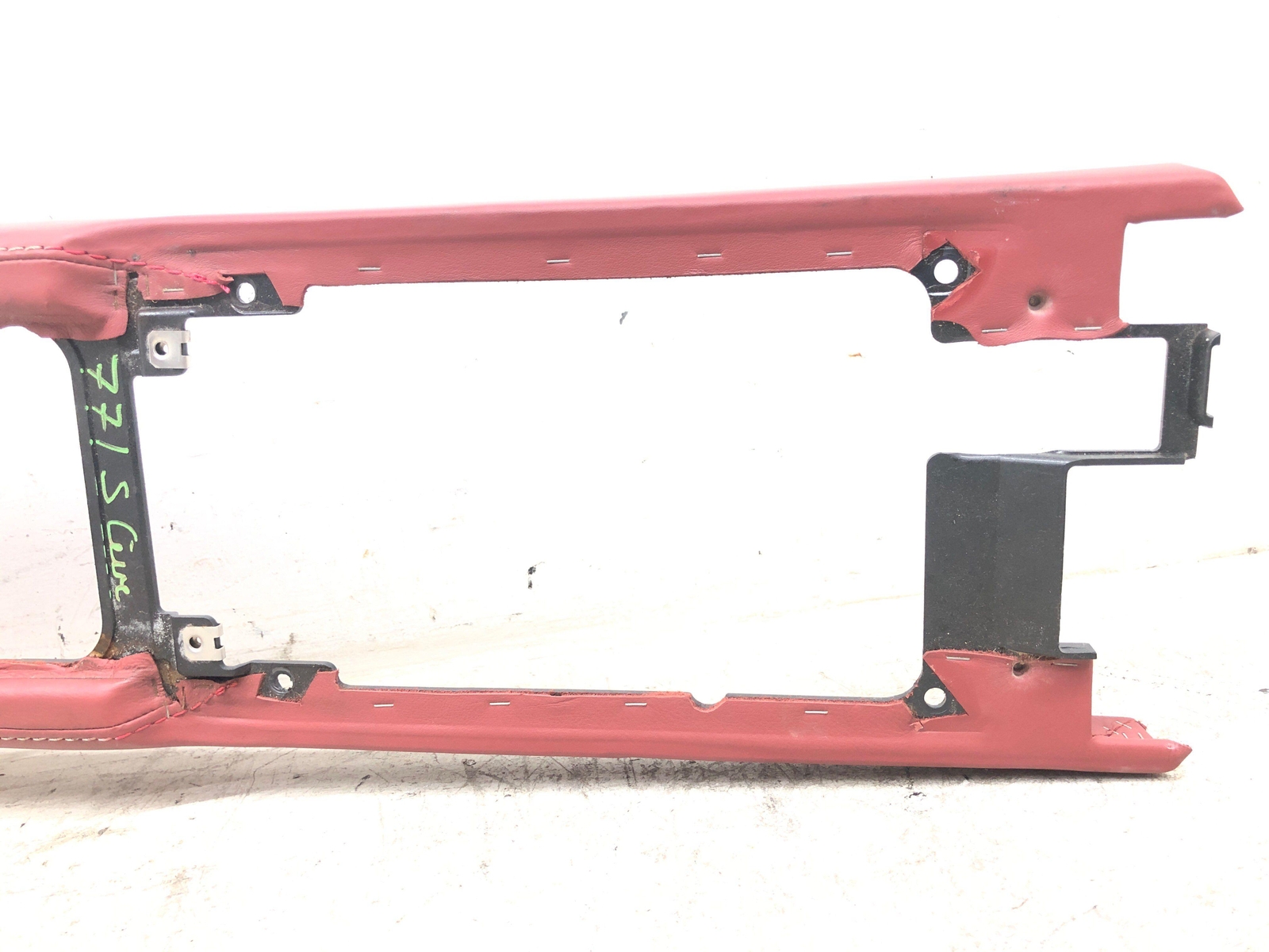 2009 ASTON MARTIN VANTAGE CENTER CONSOLE STACK TRIM LEATHER 8D33-11801-AA OEM