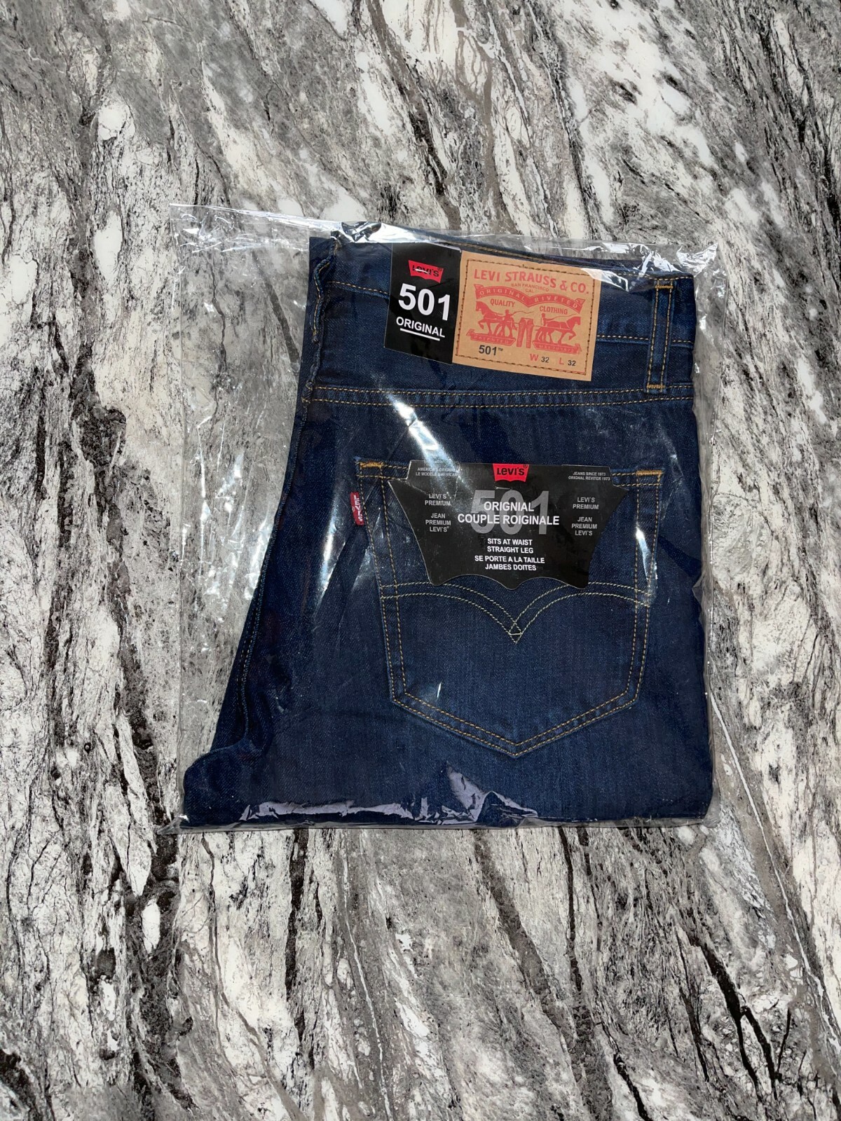Buy LEVIS Strauss 501 Straight fit 