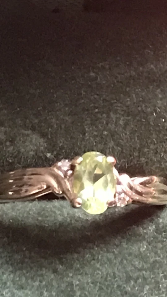 Women Peridot Gemstone 10K with two small ￼Diamonds (used) Size 6 - Image 2 of 4