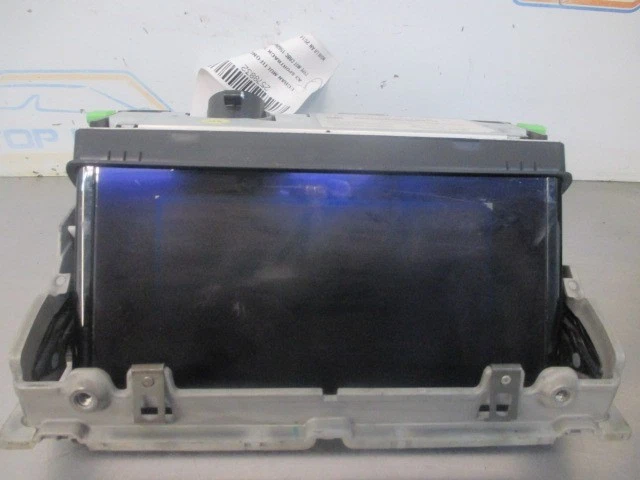 AUDI A3 SPORTBACK ECRAN MULTIFONCTION RADIO NAVIGATION 8V0857273M 2578832 - Photo 1/4