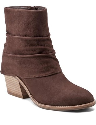 Earth Women's Savvy Fashion Boot