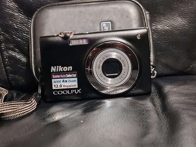#ad Nikon Coolpix S2500 12MP Digital Camera with Battery amp; Charger BLACK SPARES GBP 25.99