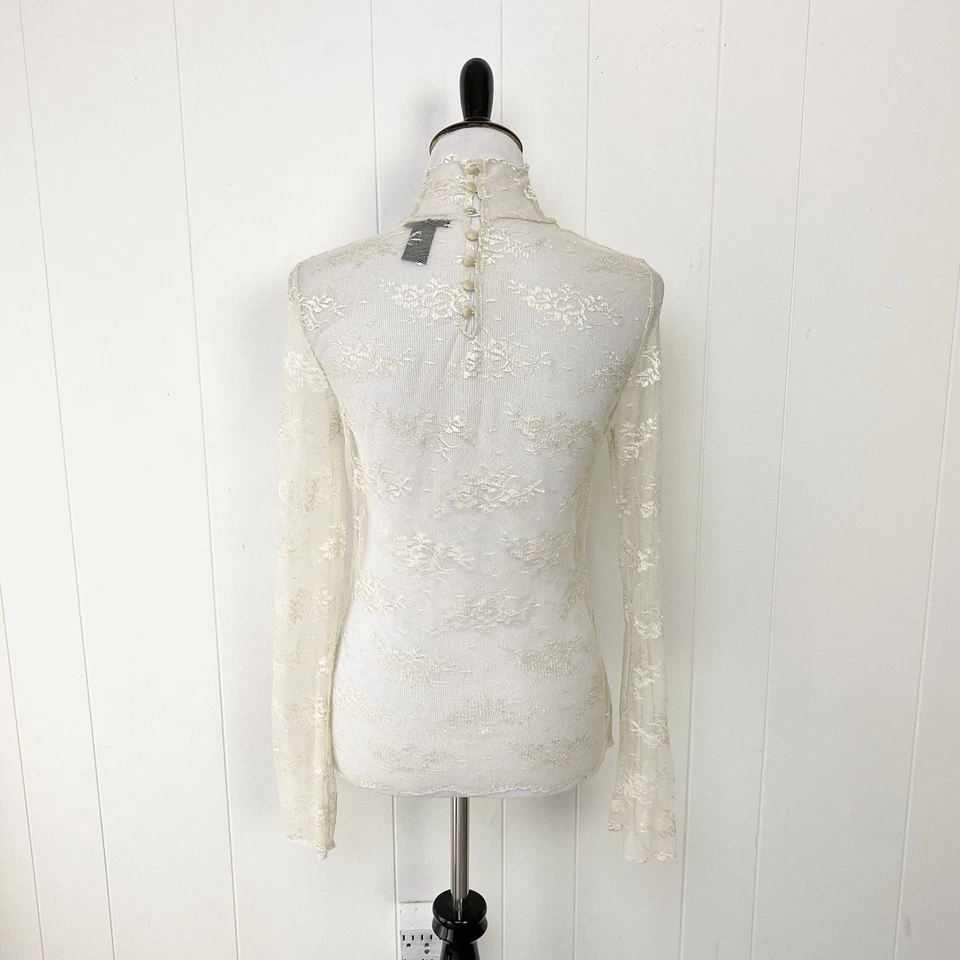 复古 Y2K 限量 S 码上衣透明象牙色蕾丝长袖模拟颈纽扣背面 — 第 2/4 张图片