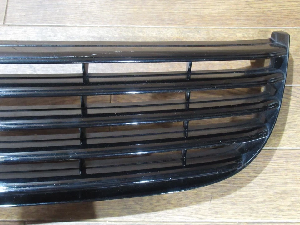 Genuine Lexus SC430 UZZ40 front grille radiator grille 53111-24040 JDM USED - Image 4 of 4