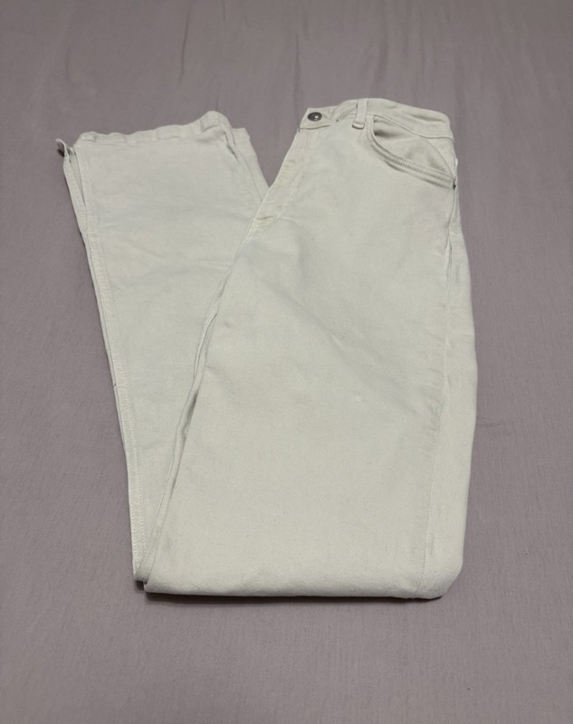 Zara Women's Khaki Jeans  Size 10