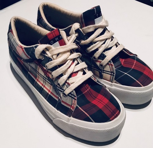 tommy sneakers platform