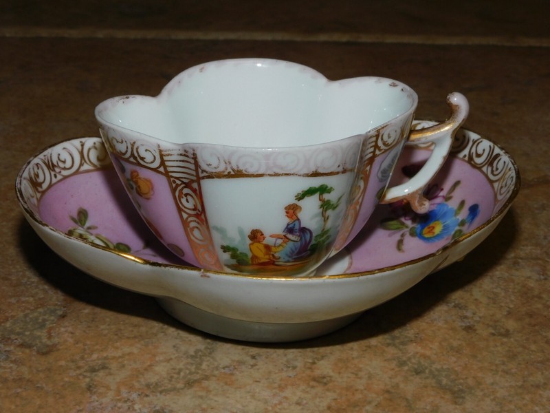 ANTIQUE AUGUSTUS REX HELENA WOLFSOHN 18 C QUATREFOIL FIGURAL SCENE CUP & SAUCE#2