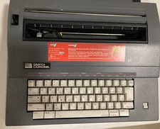 Smith Corona SL575 5A-A Spell Right Portable Electric Typewriter w/ Cover thumbnail