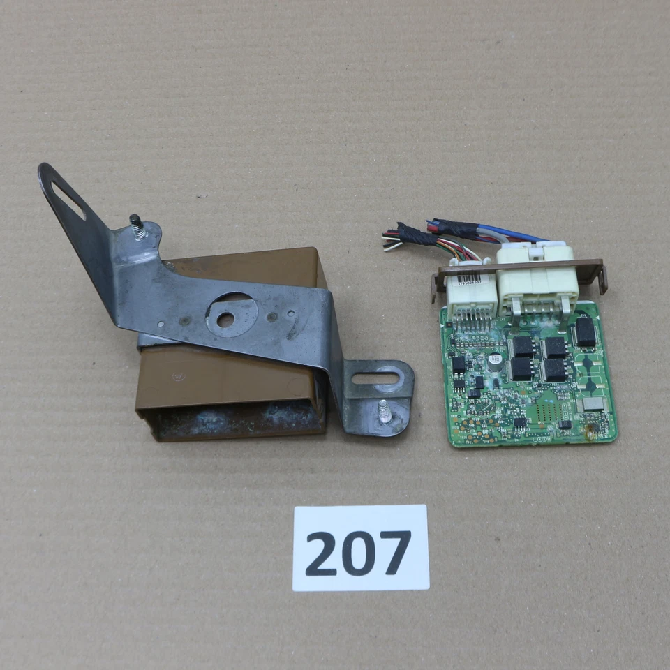 Блок управления компьютерным стояночным тормозом от оригинального производителя Lexus LS460 LS600hL 89050-50010 - Изображение 2 из 4