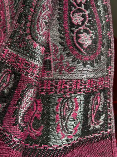 Magenta Pashmina Wrap - New And Unused - Picture 3 of 6