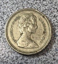 1983 QUEEN ELIZABETH II ONE POUND COIN RARE proof (up side down Writing On Edge)