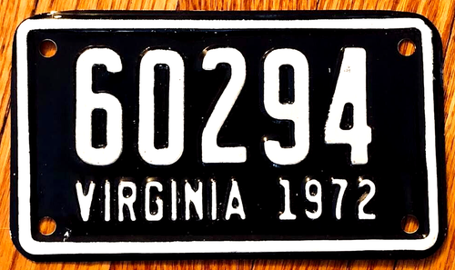 VINTAGE 1972 VIRGINIA MOTORCYCLE LICENSE PLATE—7" x 4" WHITE ON BLACK—60294—XLNT